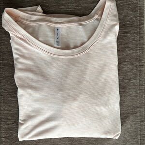 Athleta workout top 1X Long sleeve white with pale peach stripes Lightweight EUC